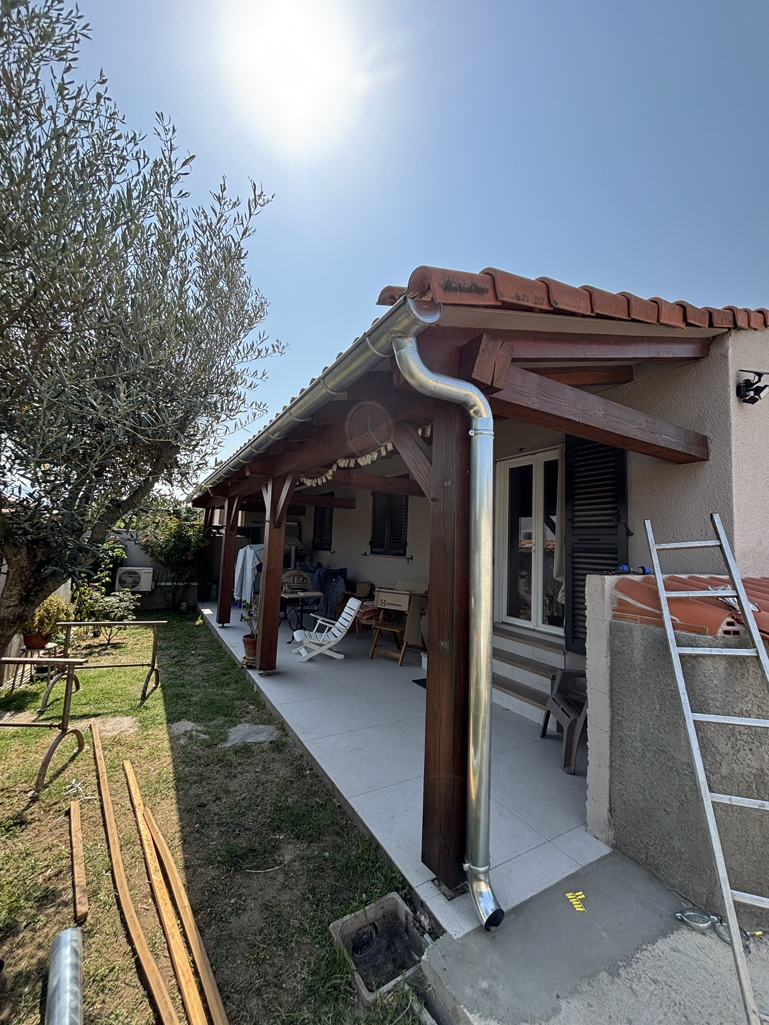 Toiture en cours de rénovation - BAllyRenov couvreur dans les Landes